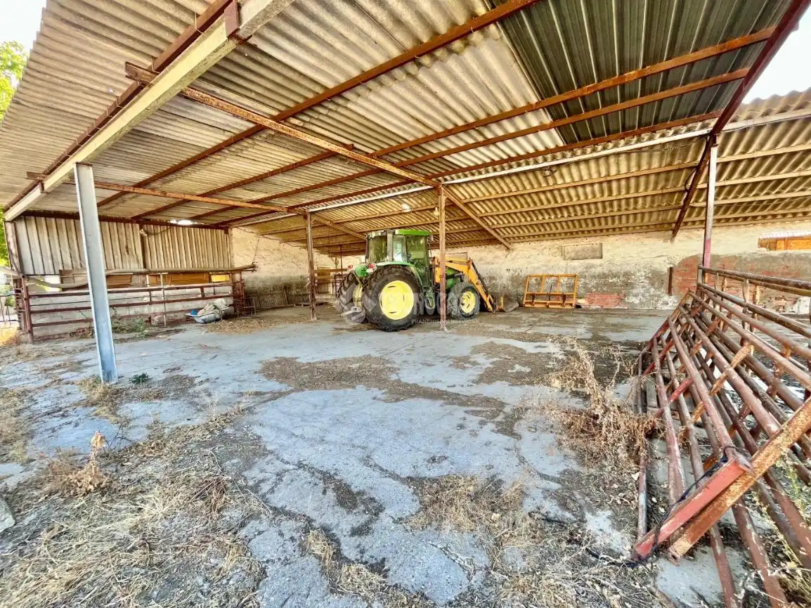 Parking of Land for sale in Zaragoza