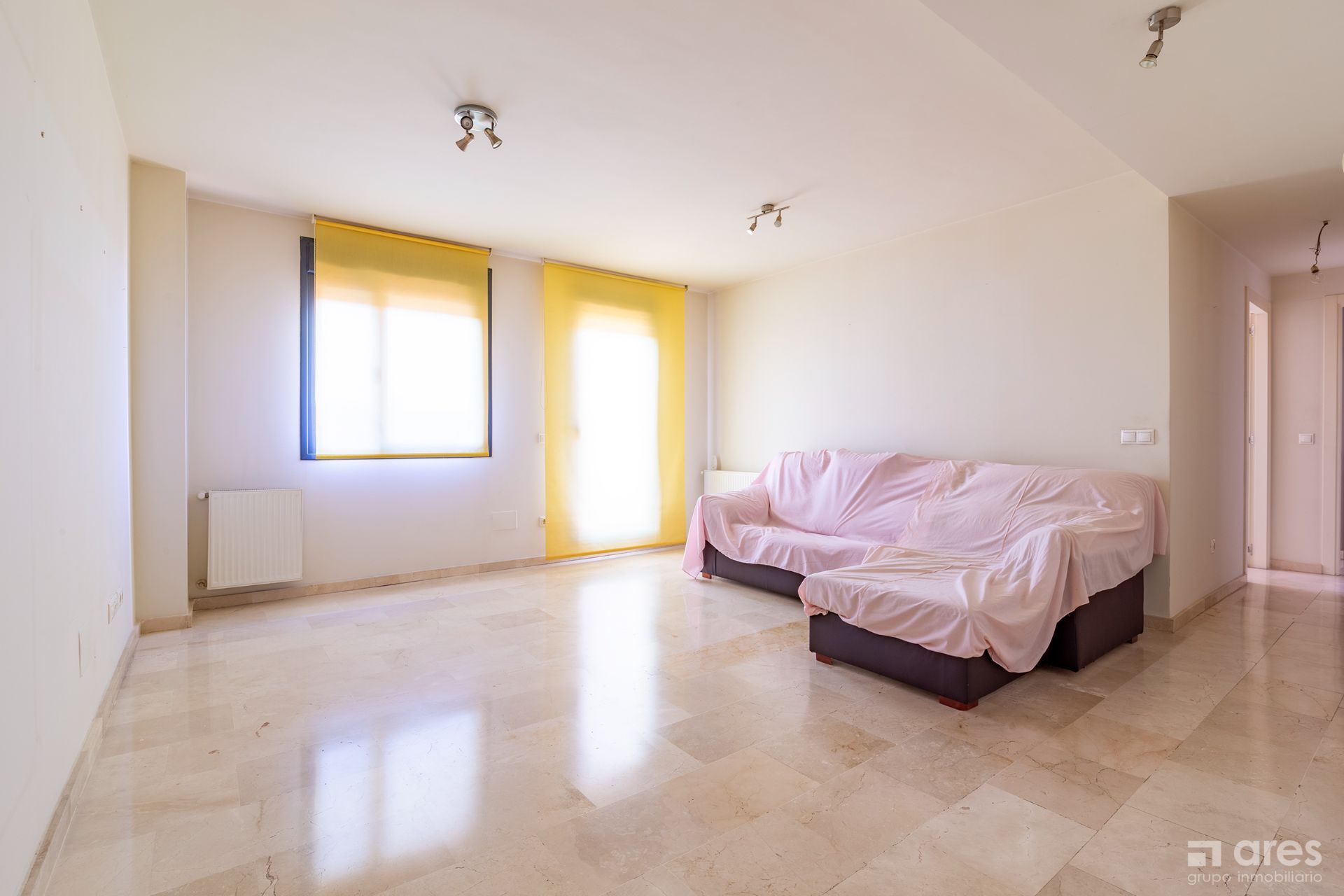 Living room of Flat for sale in Azuqueca de Henares  with Heating, Terrace and Storage room