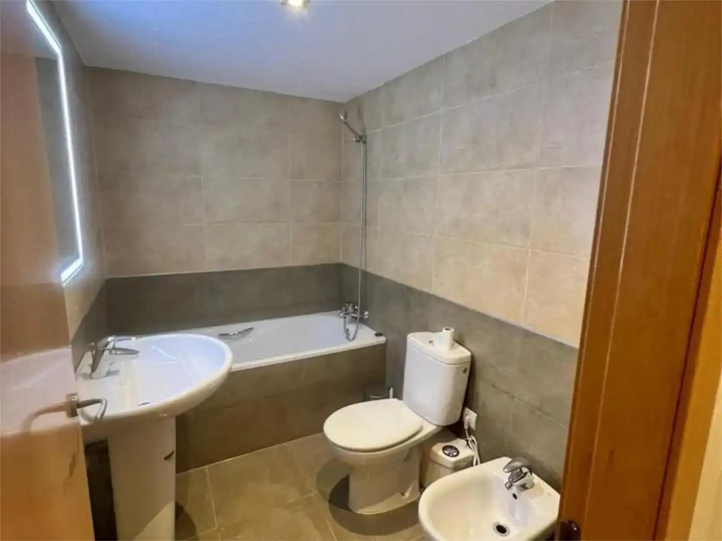 Bathroom of Flat for rent in Alella  with Air Conditioner