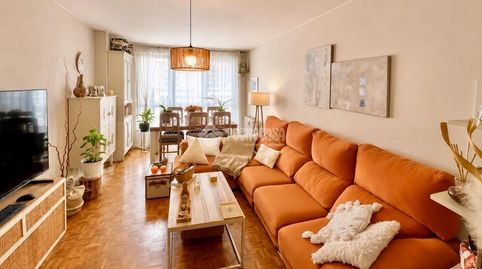 Foto 2 de Piso en venta en Numancia - San Fernando, Santander