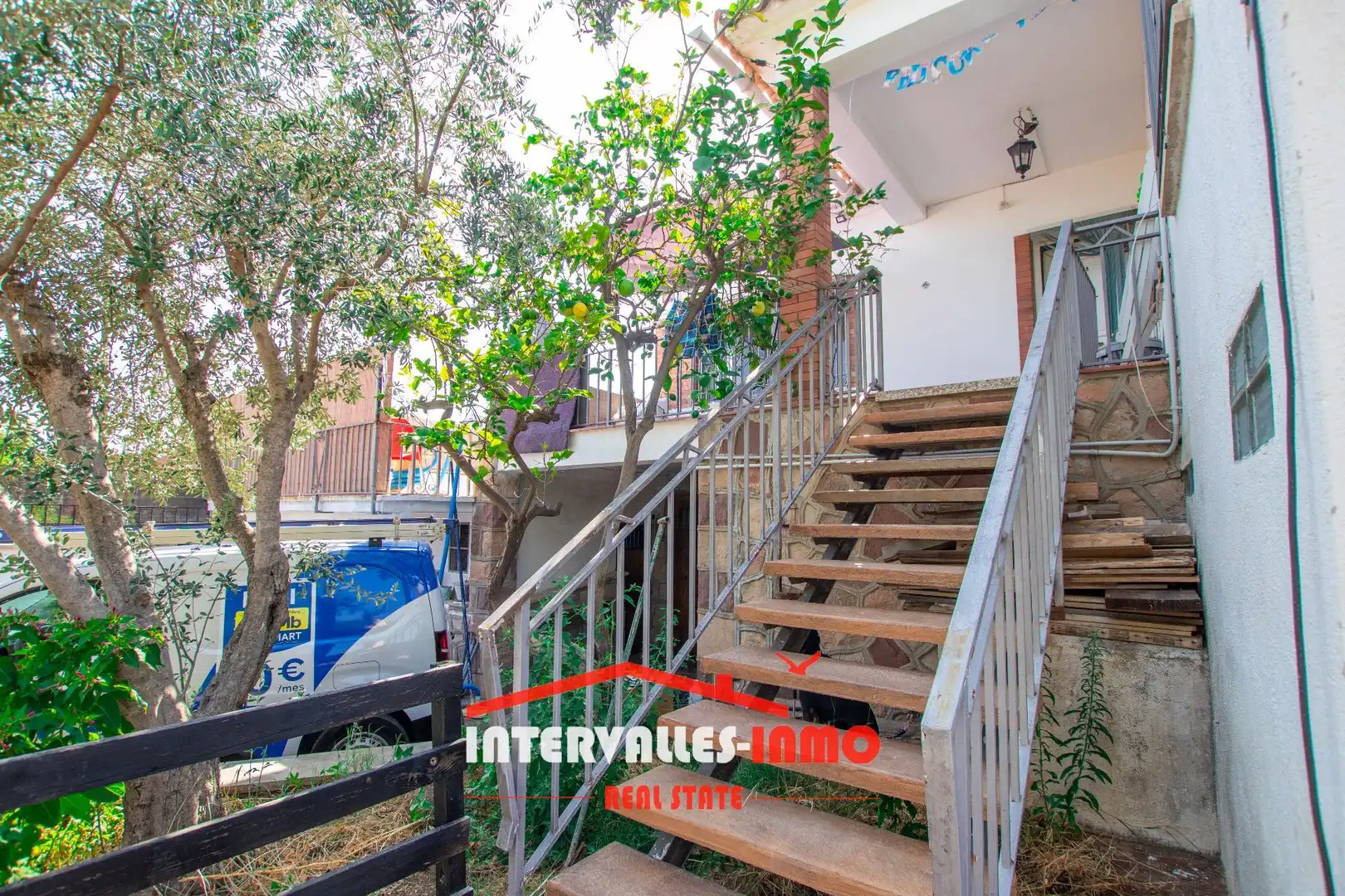 Vista exterior de Casa o xalet en venda en Caldes de Montbui amb Calefacció, Jardí privat i Terrassa