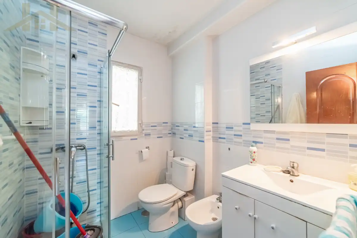 Bathroom of Flat for sale in Pinto  with Air Conditioner, Heating and Terrace