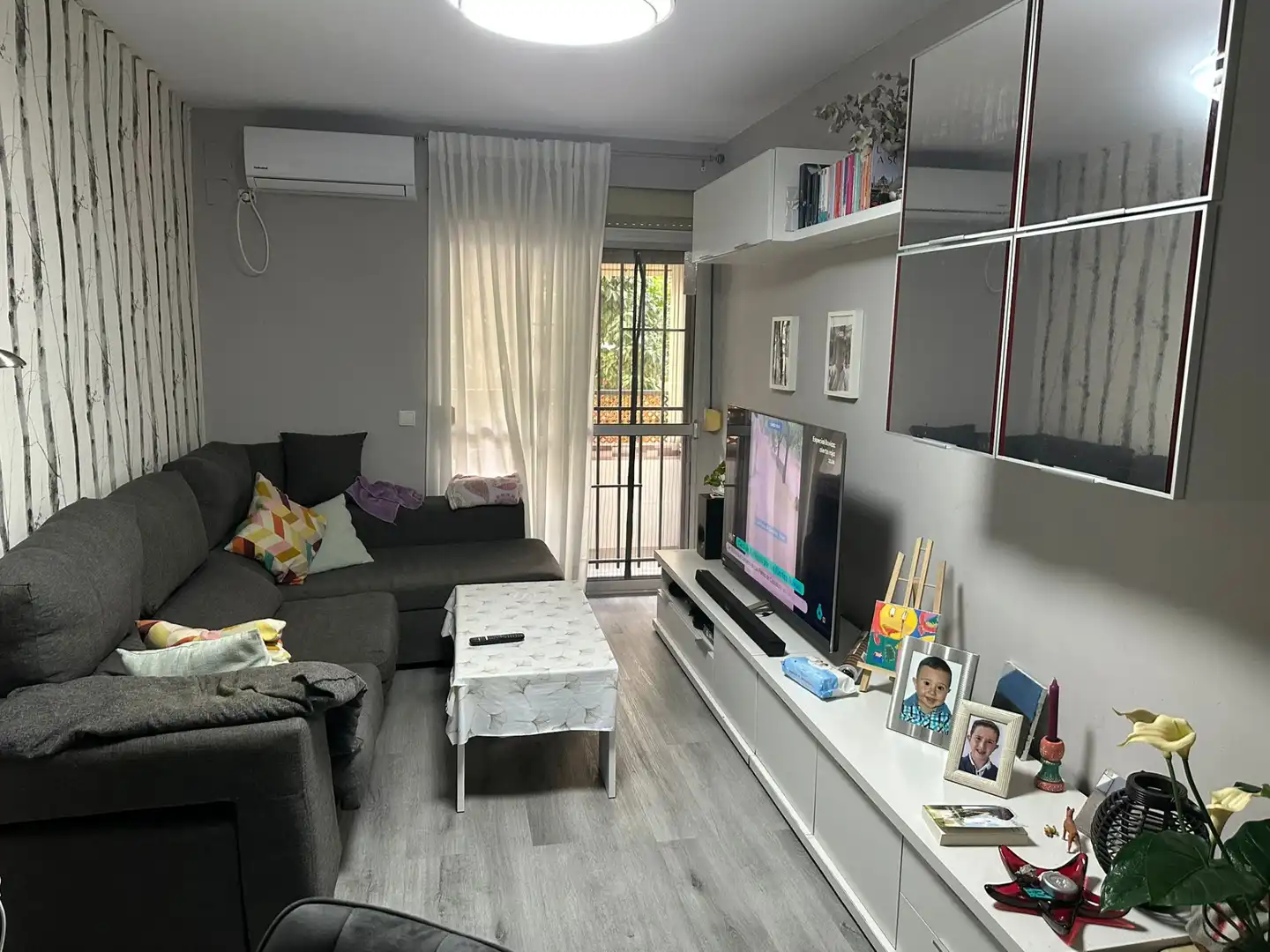 Sala de estar de Piso en venta en Sevilla con Aire acondicionado y Amueblado