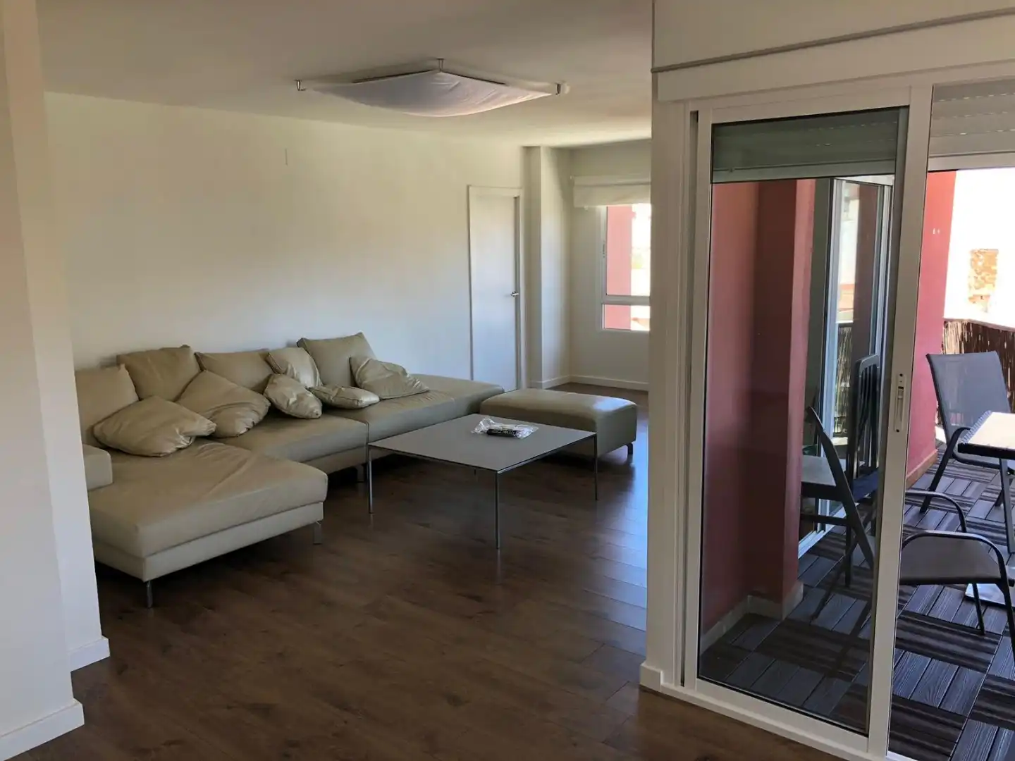 Sala de estar de Piso de alquiler en Dénia con Parquet, Terraza y Trastero