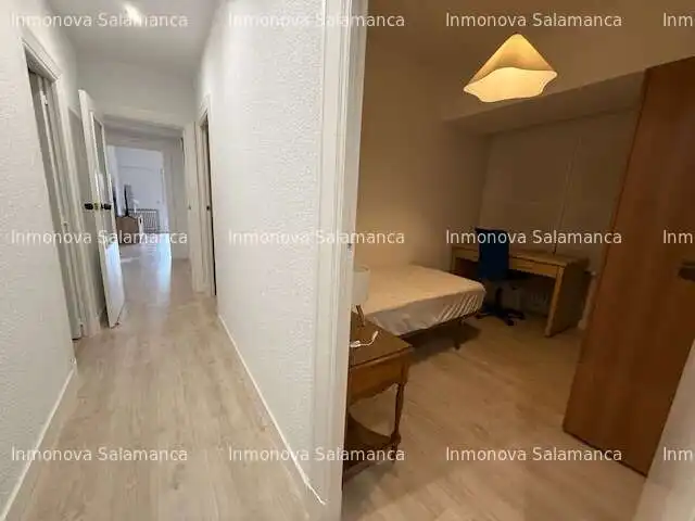 Schlafzimmer von Wohnung zur Miete in Salamanca mit Heizung und Möbliert