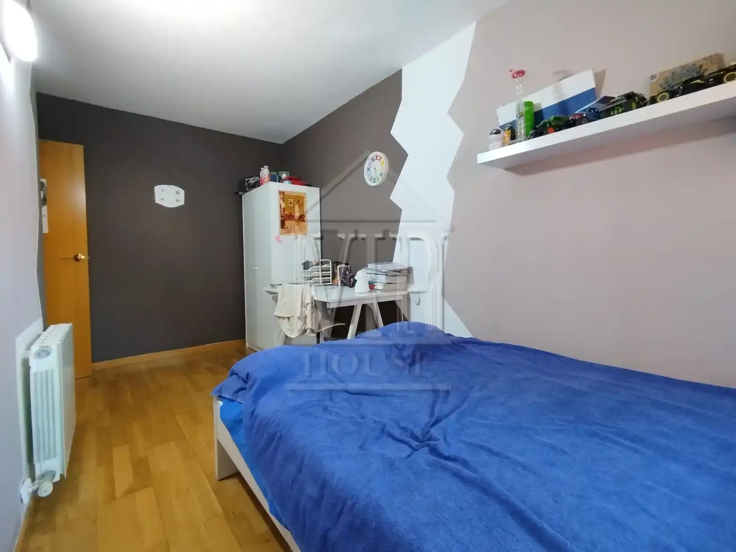 Habitación de Piso en venta en Badalona con Aire acondicionado, Calefacción y Parquet