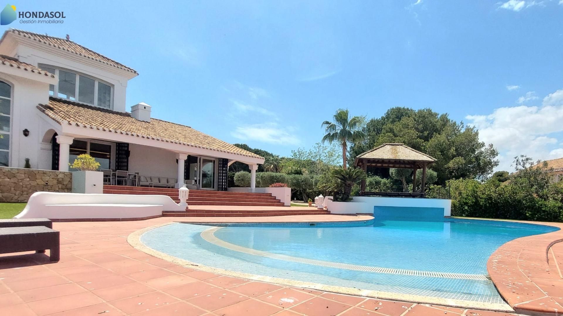 Swimming pool of House or chalet for sale in Cartagena  with Air Conditioner, Heating and Private garden