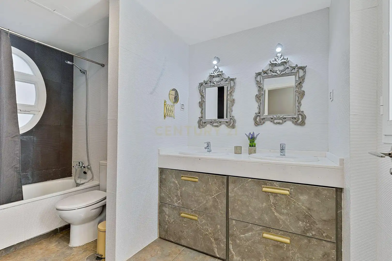 Casa adosada en venta en AV INGENIEROS DE RIVIERA 3 CONJUNTO SUNNY HILLSMIJ, 3, Riviera del Sol
