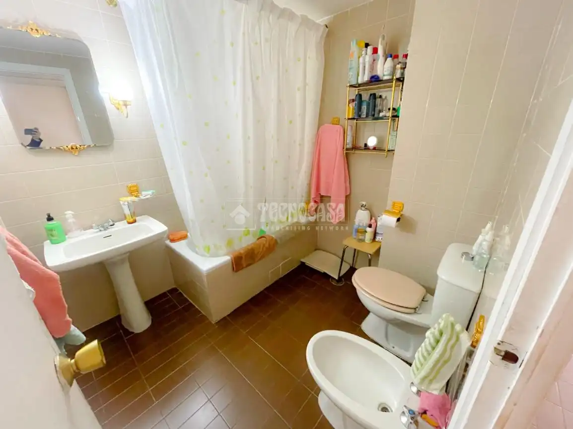 Bathroom of Flat for sale in Guadarrama  with Heating, Storage room and Community pool