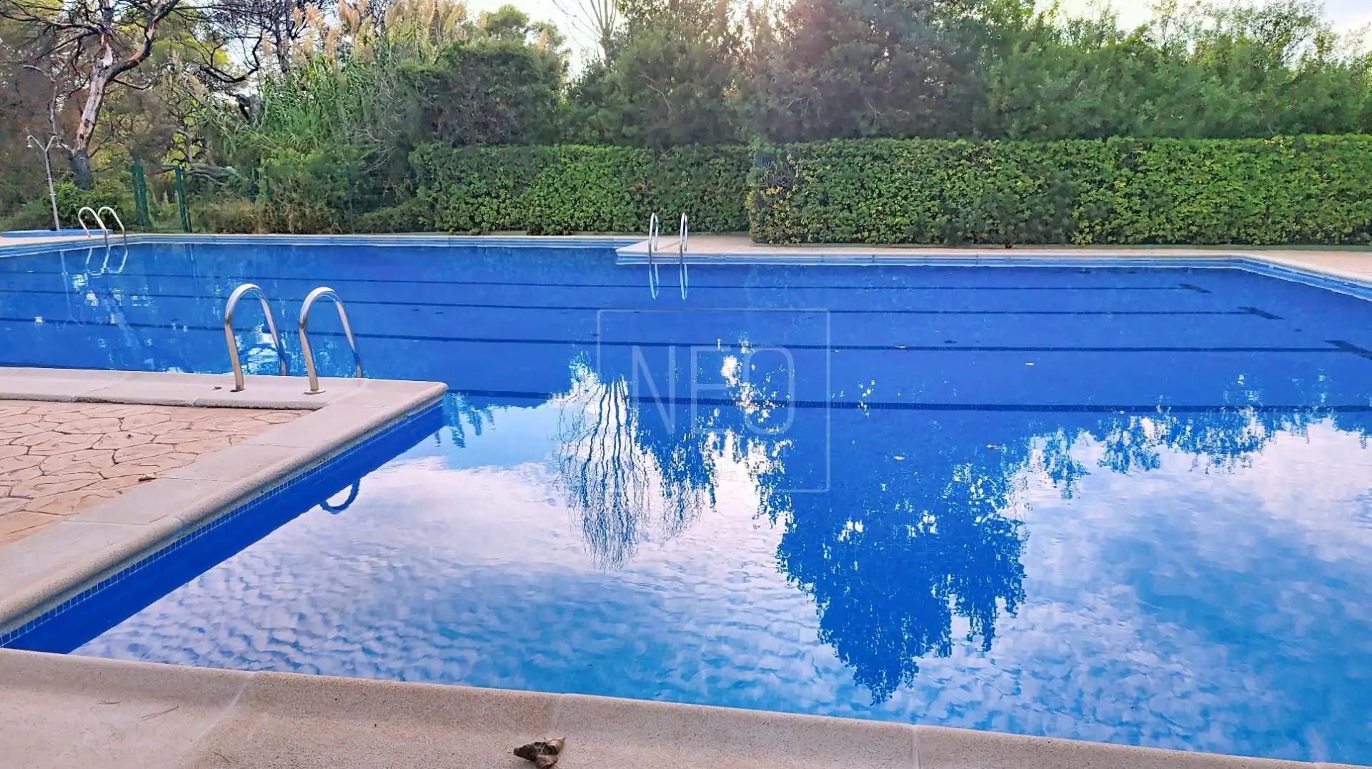 Piscina de Planta baja en venta en Valencia con Jardín privado y Piscina comunitaria