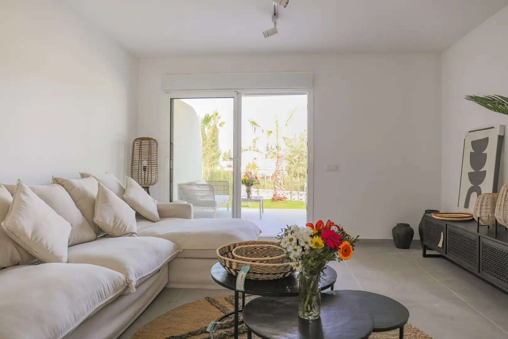Ground floor with pool for sale in El Montgó, imagen 3