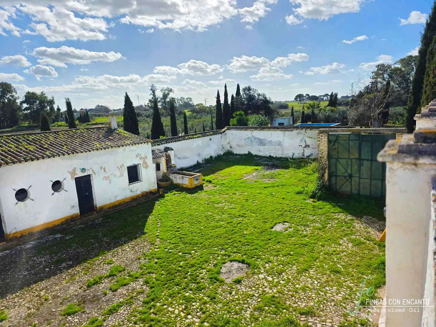 Garden of Country homes for sale in Marchena  with Swimming Pool and Alarm