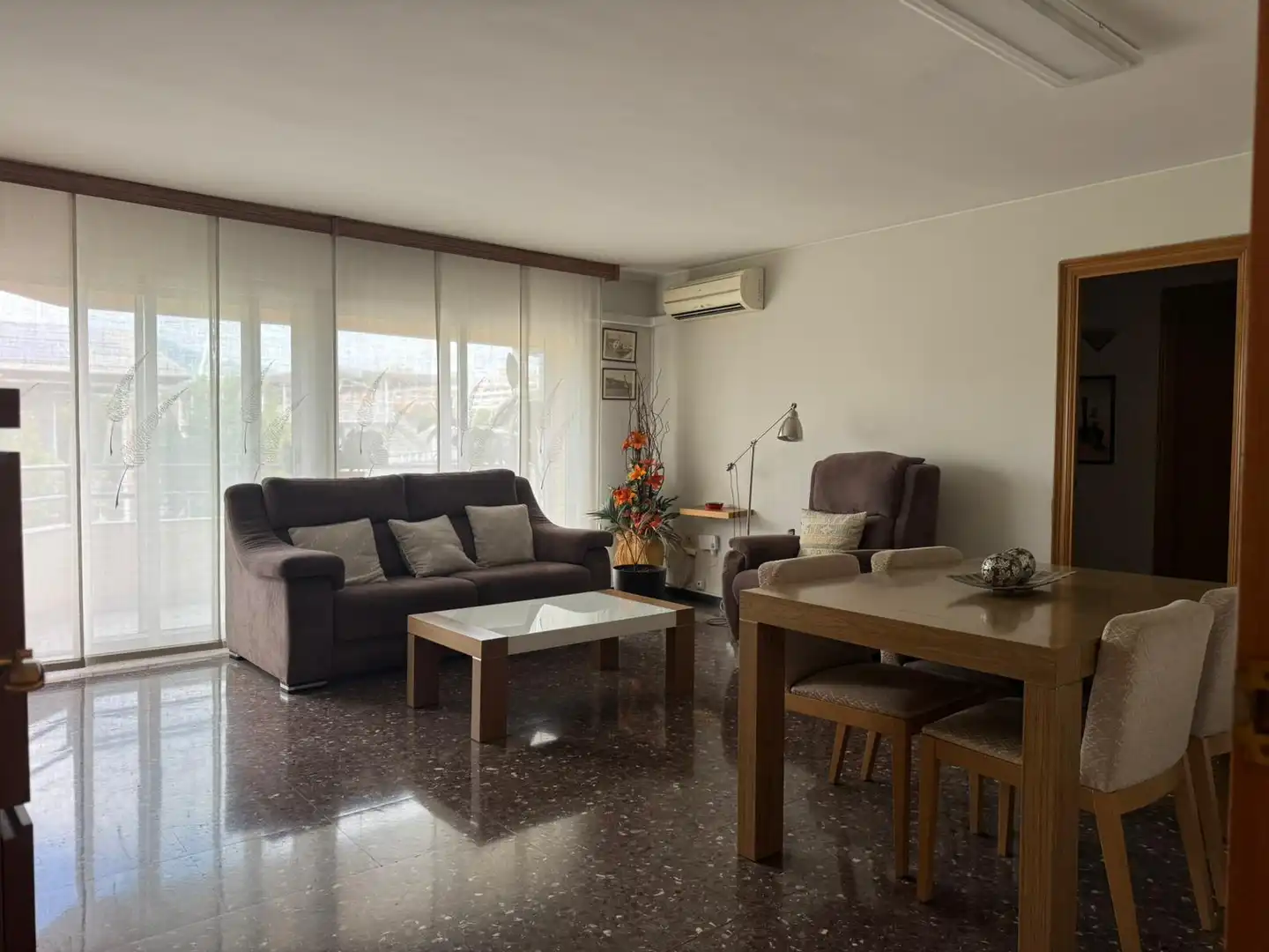 Piso con terraza en venta en Carrer del Pla de l'Ametllera