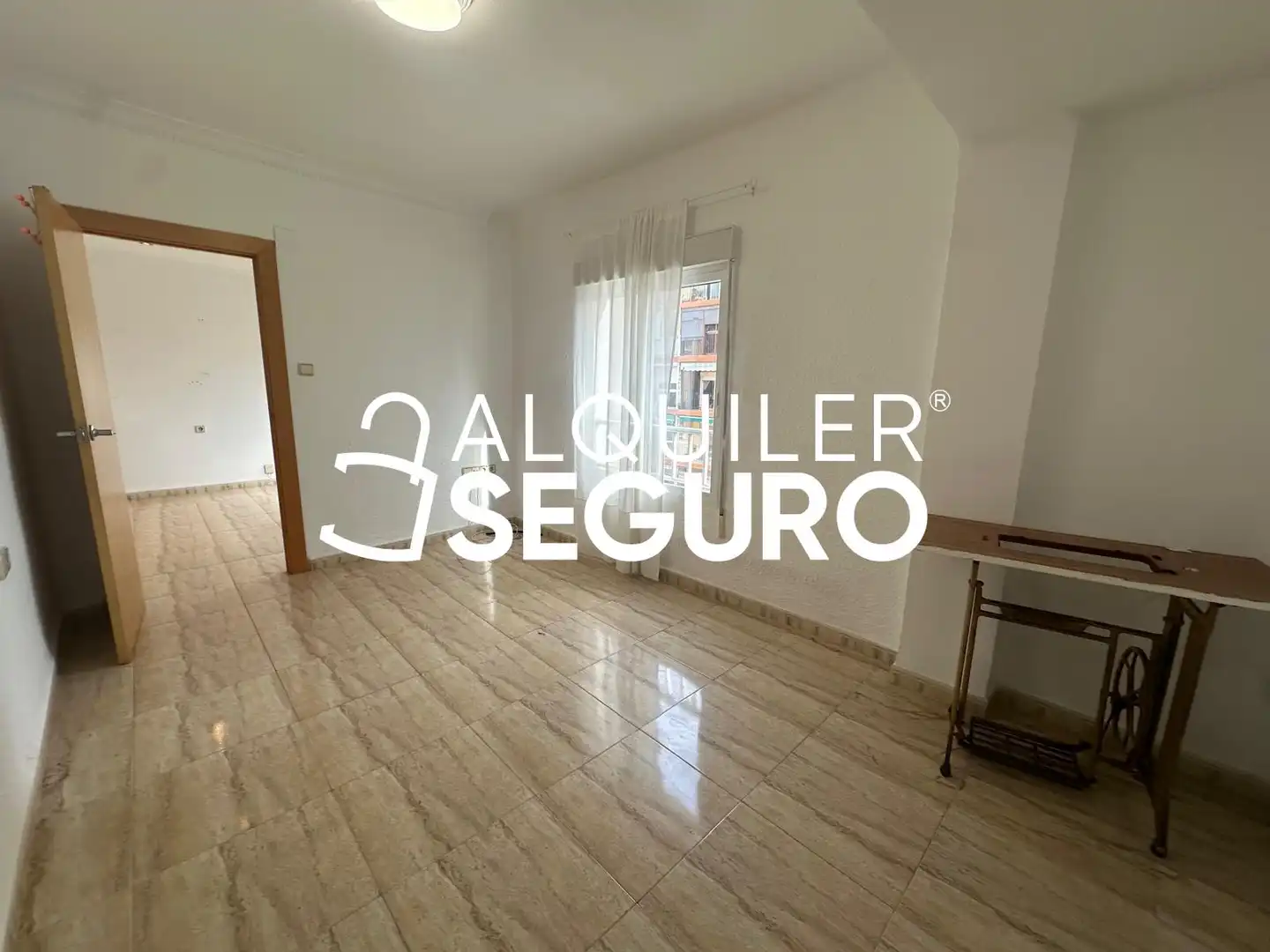 Schlafzimmer von Wohnung zur Miete in Valencia