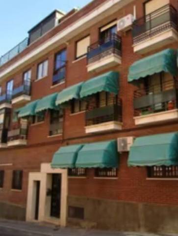 Garaje en Venta en Calle de Valdesaz en Casco Histórico de Vallecas