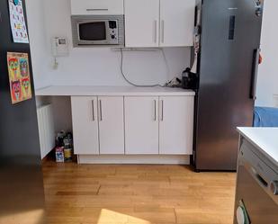 Cuina de Dúplex en venda en Badalona amb Aire condicionat, Calefacció i Parquet