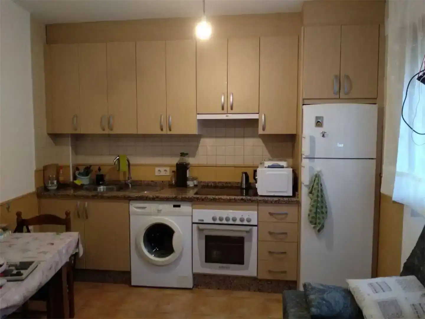 Cuina de Casa adosada en venda en Ladrillar amb Moblat, Forn i Rentadora