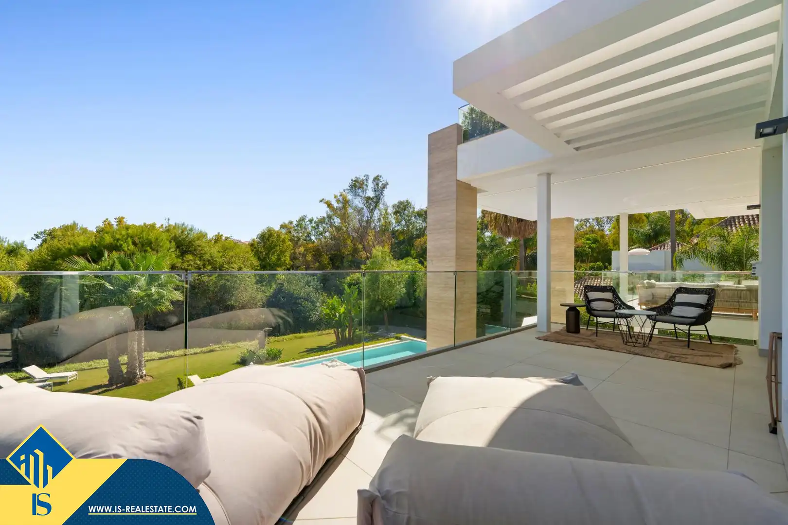 Chalet con piscina en venta en Milla de Oro, imagen 5