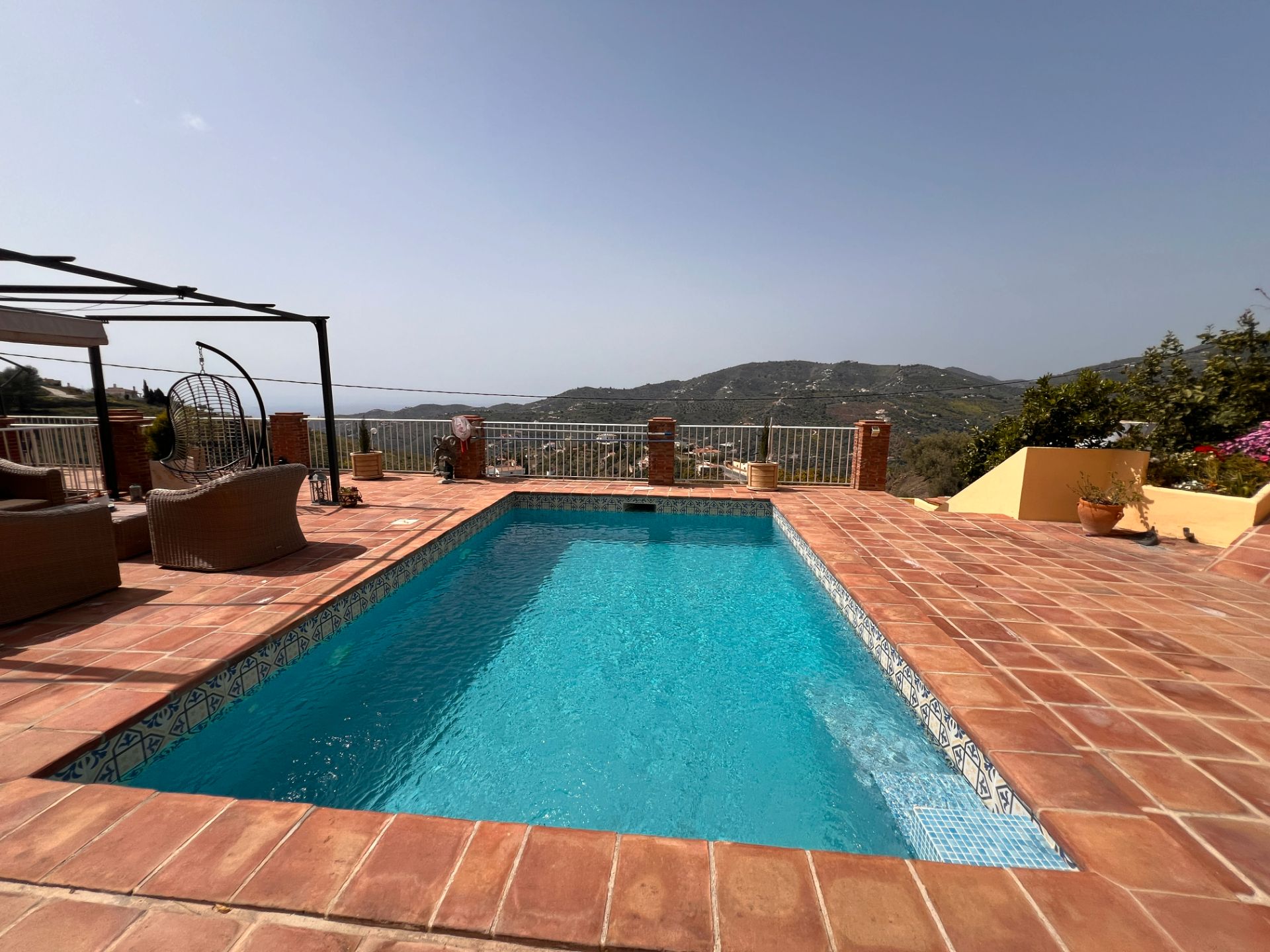 Swimming pool of Country house for sale in Torrox  with Air Conditioner, Private garden and Terrace