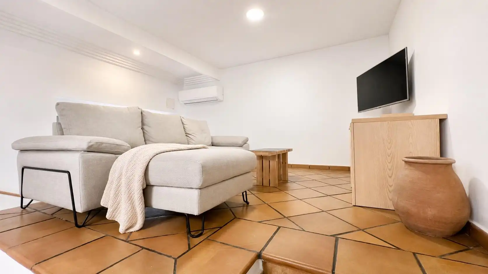 Ground floor for sale in Mataró  with Air Conditioner and Storage room