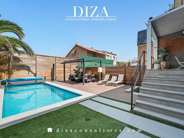 Casa con piscina in vendita a Hortaleza