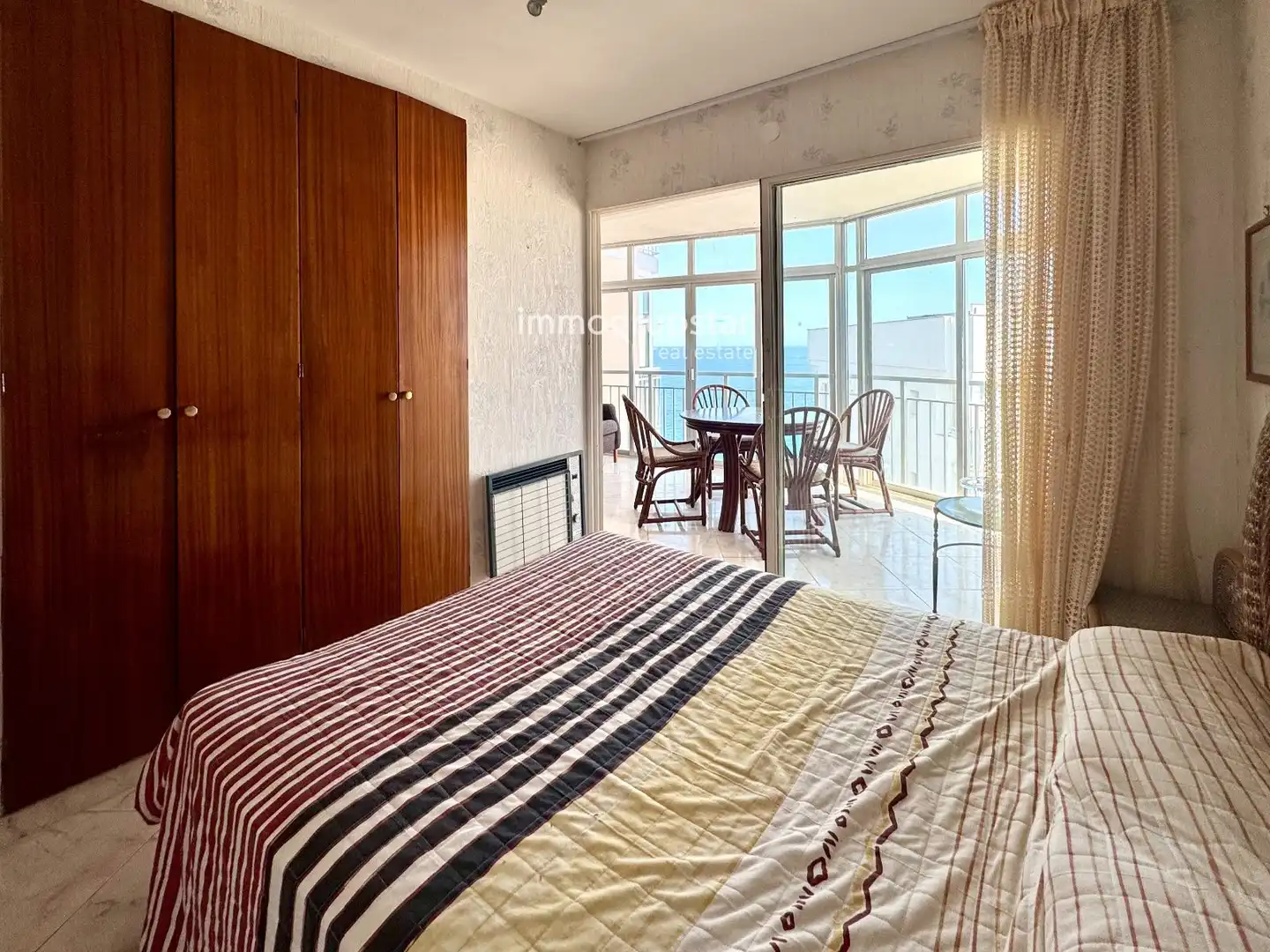 Habitación de Piso en venta en Castell d'Aro, Platja d'Aro i s'Agaró con Terraza y Balcón