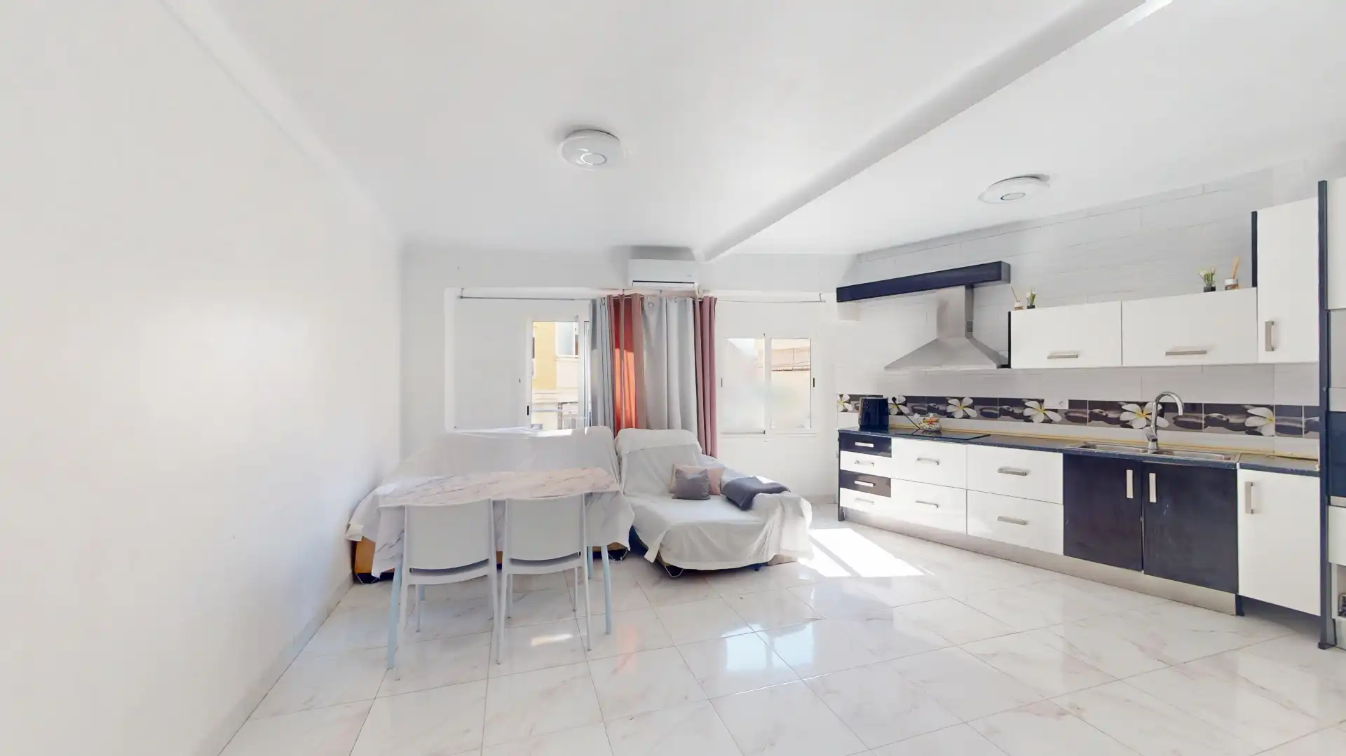 Cocina de Piso en venta en Villajoyosa / La Vila Joiosa con Aire acondicionado y Balcón