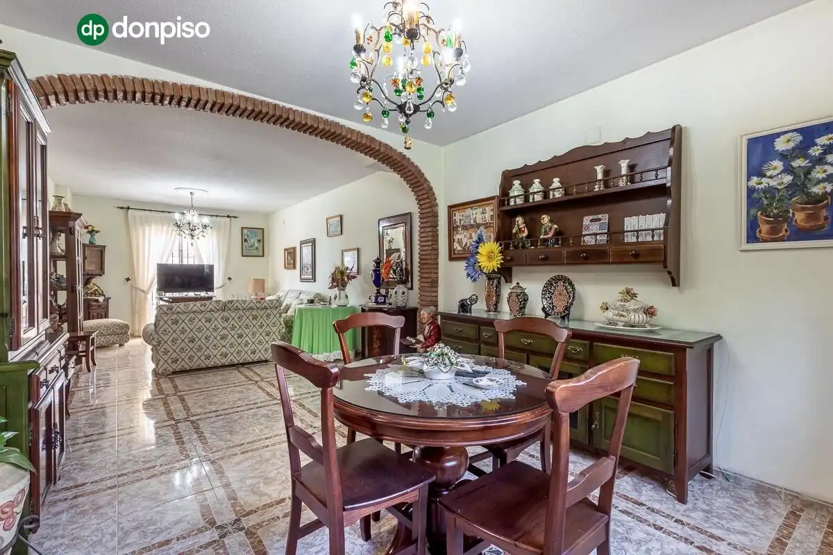 Casa con piscina en venta en Calle de las Cruces, imagen 9