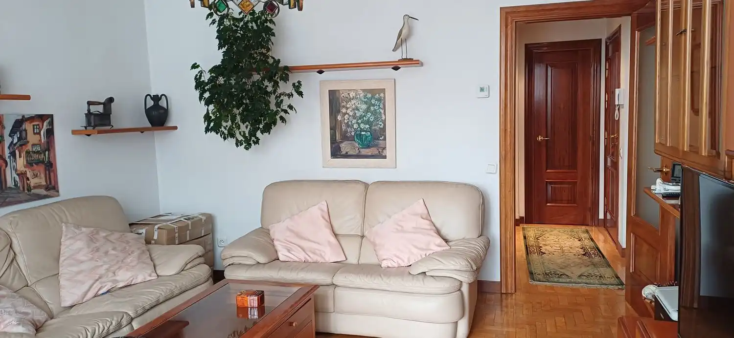 Sala de estar de Piso en venta en Gijón  con Calefacción y Piscina