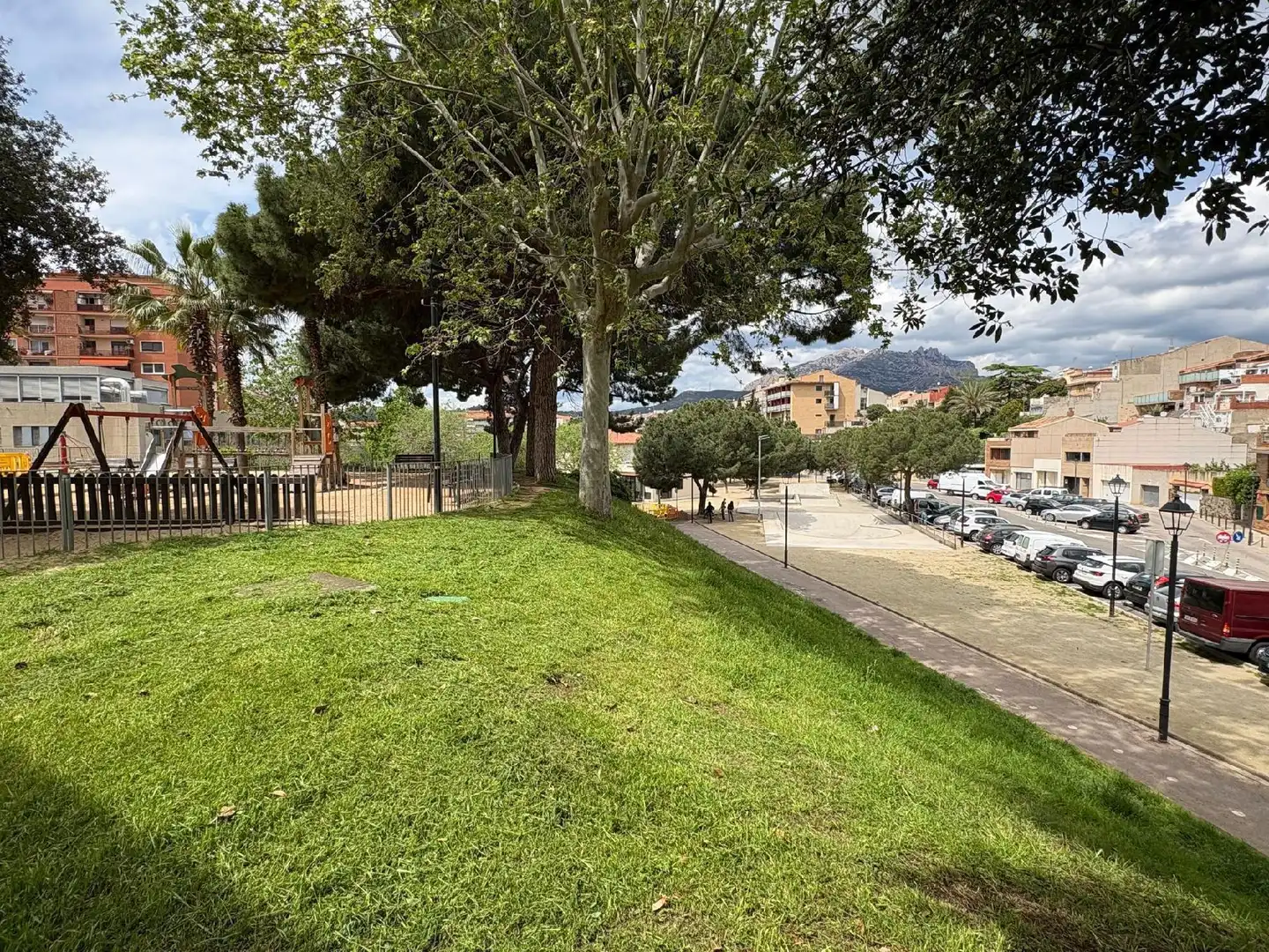 Vista exterior de Piso en venta en Olesa de Montserrat con Jardín privado y Terraza