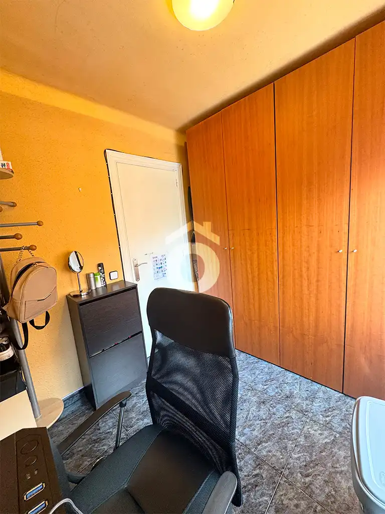 Schlafzimmer von Wohnung zum Verkauf in Esparreguera mit Klimaanlage, Heizung und Balkon