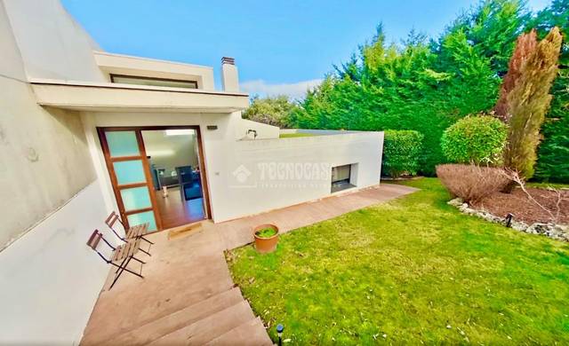 Casa-chalet en Venta en Valdeaveruelo