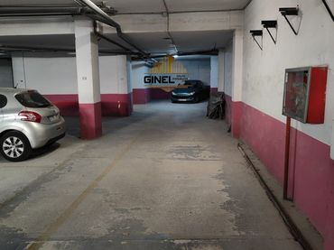 Aparcament en venda a Alonso de Bazán