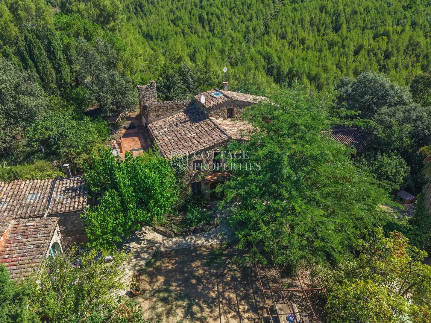 Casa rústica con piscina en venta en Llado s/n, imagen 6