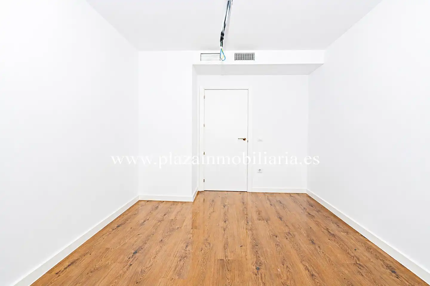 Flat for sale in Lucena  with Parquet flooring, Swimming Pool and Balcony