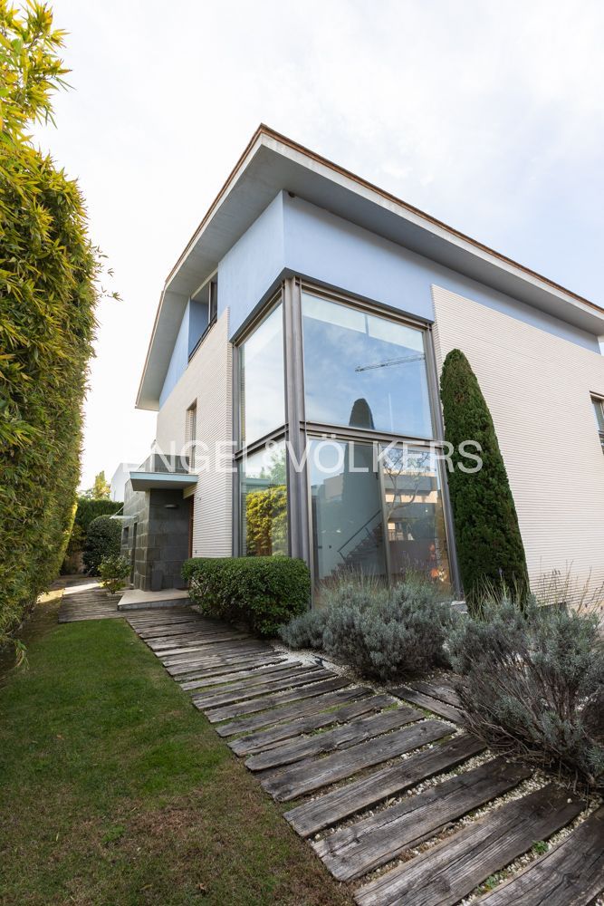 Exterior view of House or chalet for sale in Bétera  with Heating