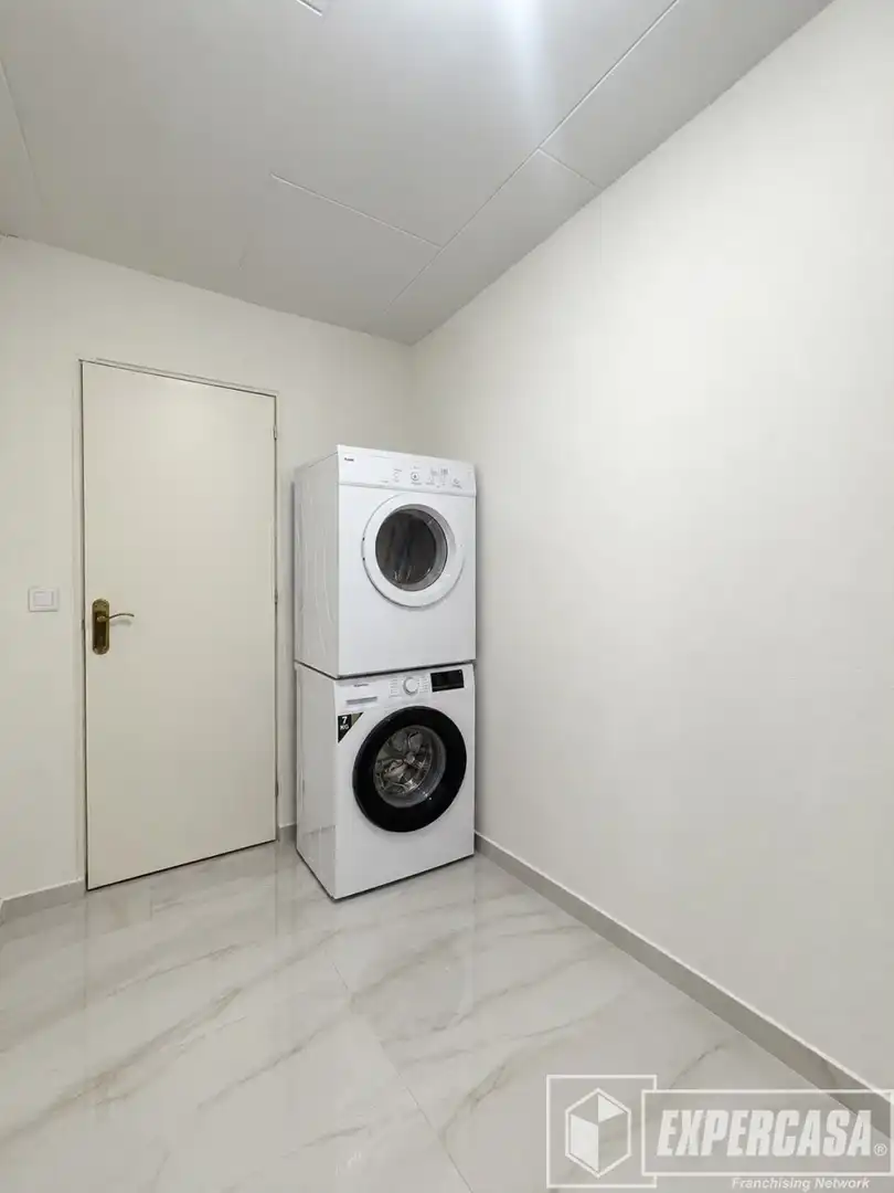 Dormitori de Casa o xalet en venda en Riba-roja de Túria amb Aire condicionat i Terrassa