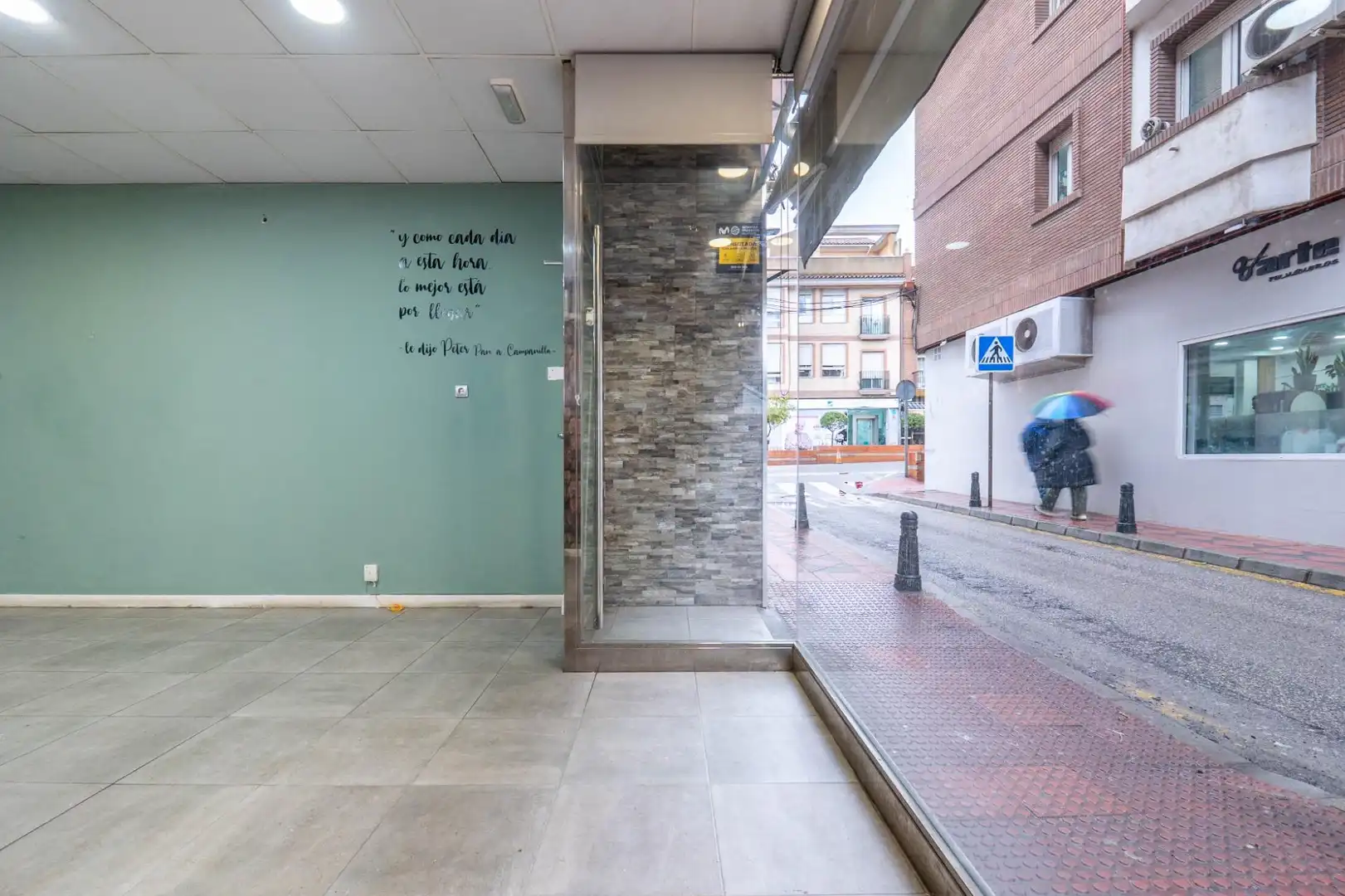 Local en venta en Armilla con Aire acondicionado