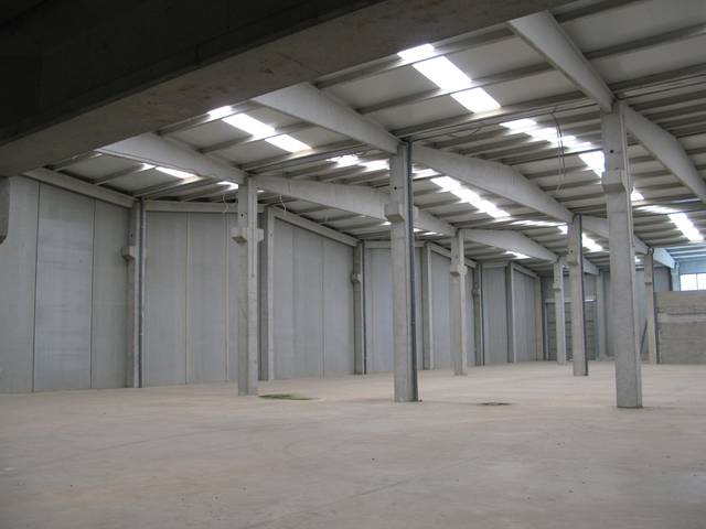Nave industrial en Alquiler en Domeny