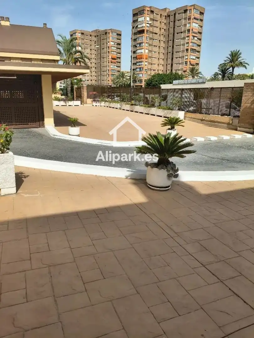 Parking of Flat for rent in Alicante / Alacant  with Heating, Terrace and Swimming Pool