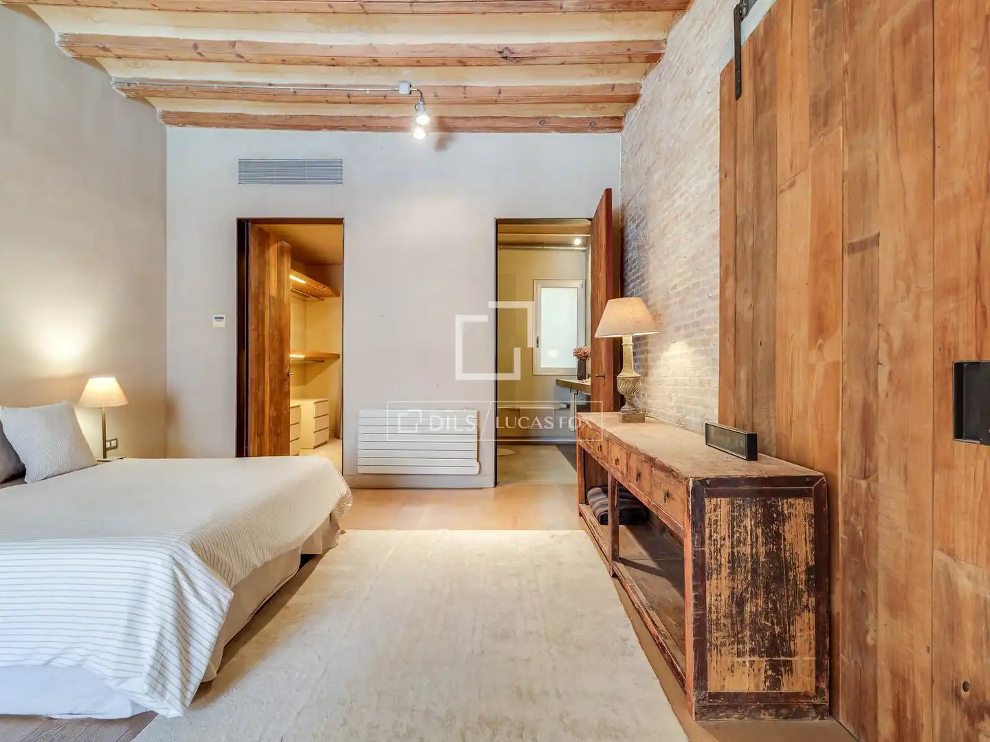 Habitación de Piso en venta en Barcelona con Aire acondicionado, Terraza y Amueblado