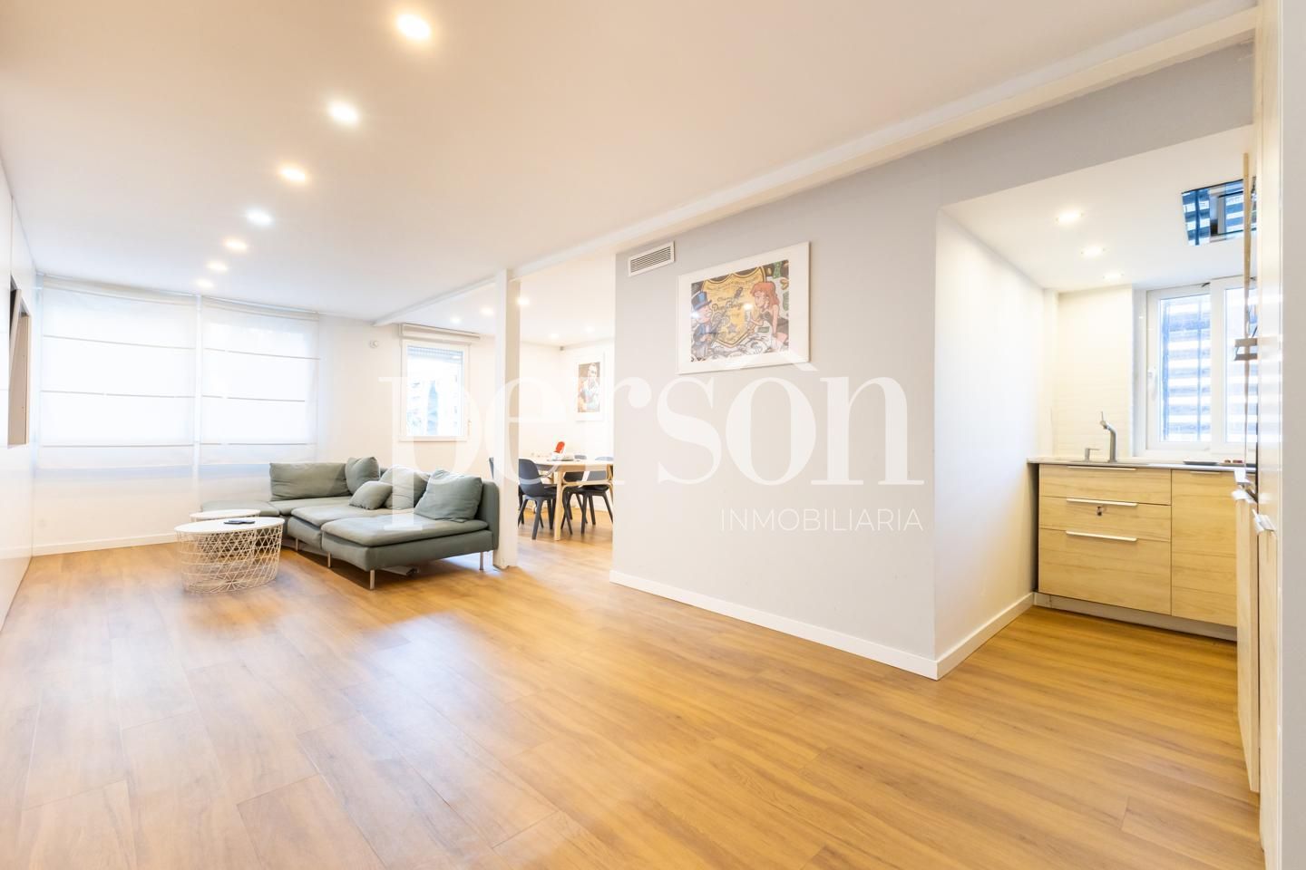 Living room of Flat for sale in  Valencia Capital  with Air Conditioner and Furnished