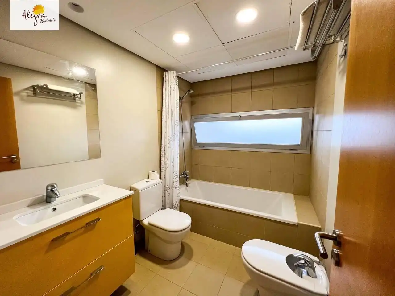 Baño de Casa o chalet en venta en Chiva con Aire acondicionado, Calefacción y Jardín privado