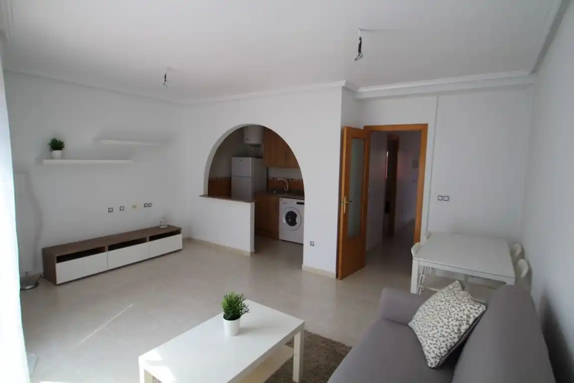 Sala de estar de Casa adosada en venta en Torrevieja con Calefacción, Jardín privado y Terraza