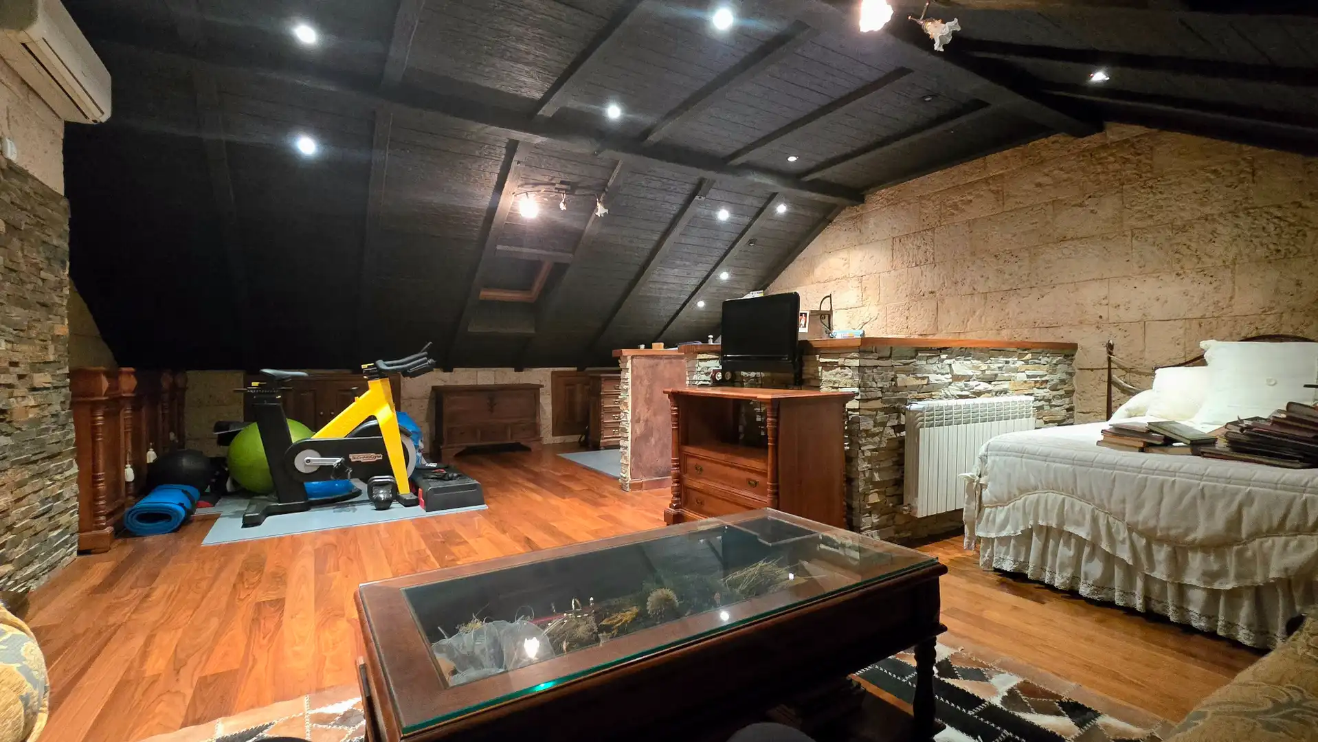 Casa adosada en venta en Alcalá de Henares con Aire acondicionado, Calefacción y Jardín privado