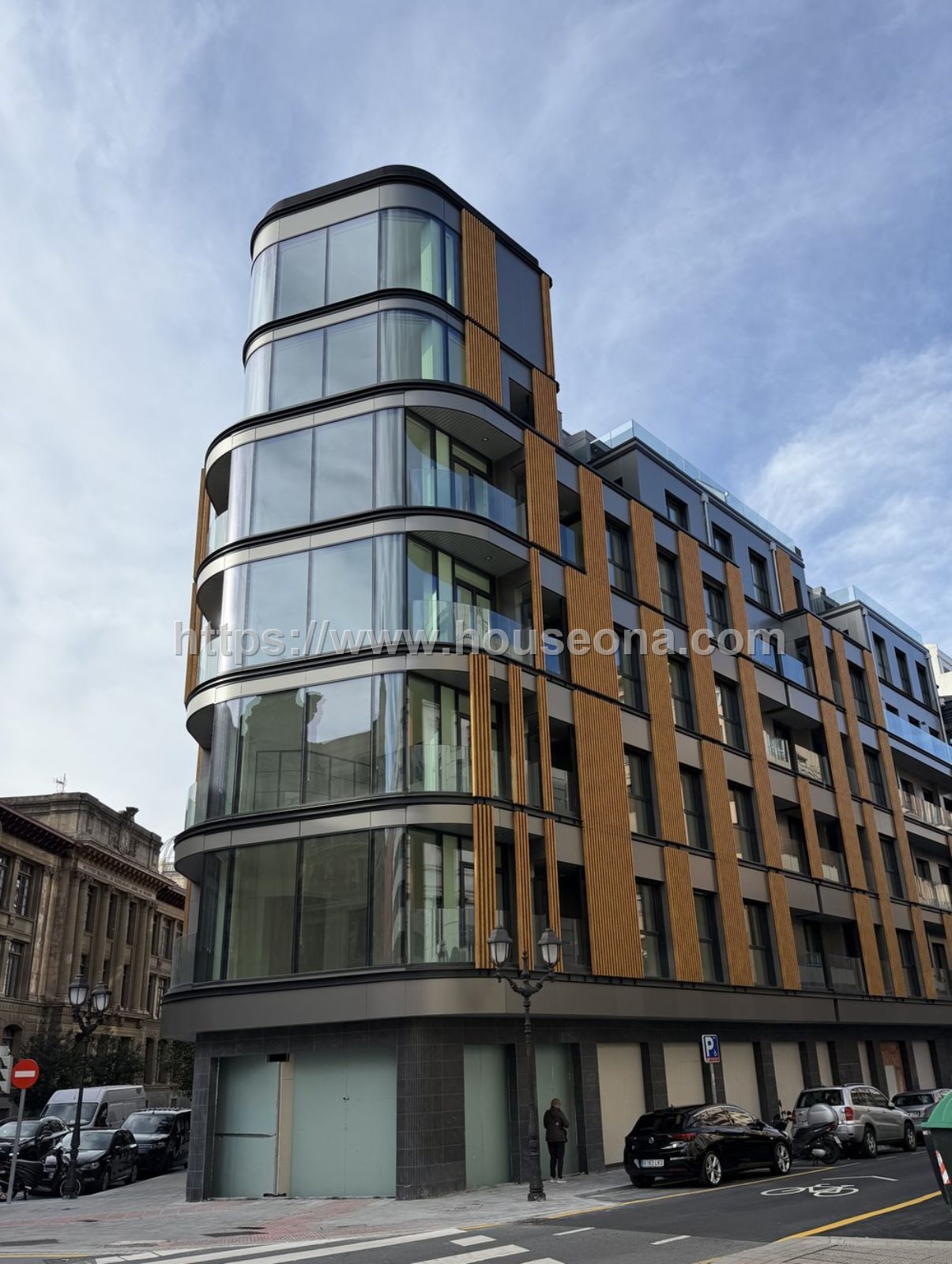 Vista exterior de Pis en venda en Bilbao  amb Terrassa, Traster i Balcó