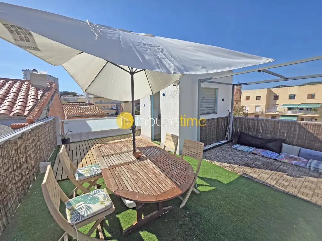 Maisonette zum Verkauf in Canet de Mar