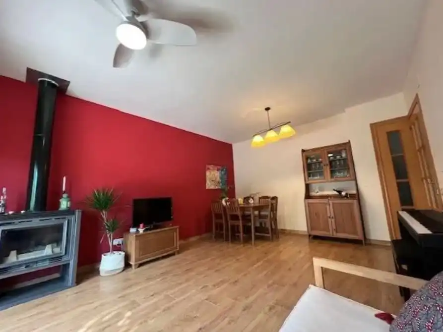 Sala d'estar de Casa adosada en venda en Salomó