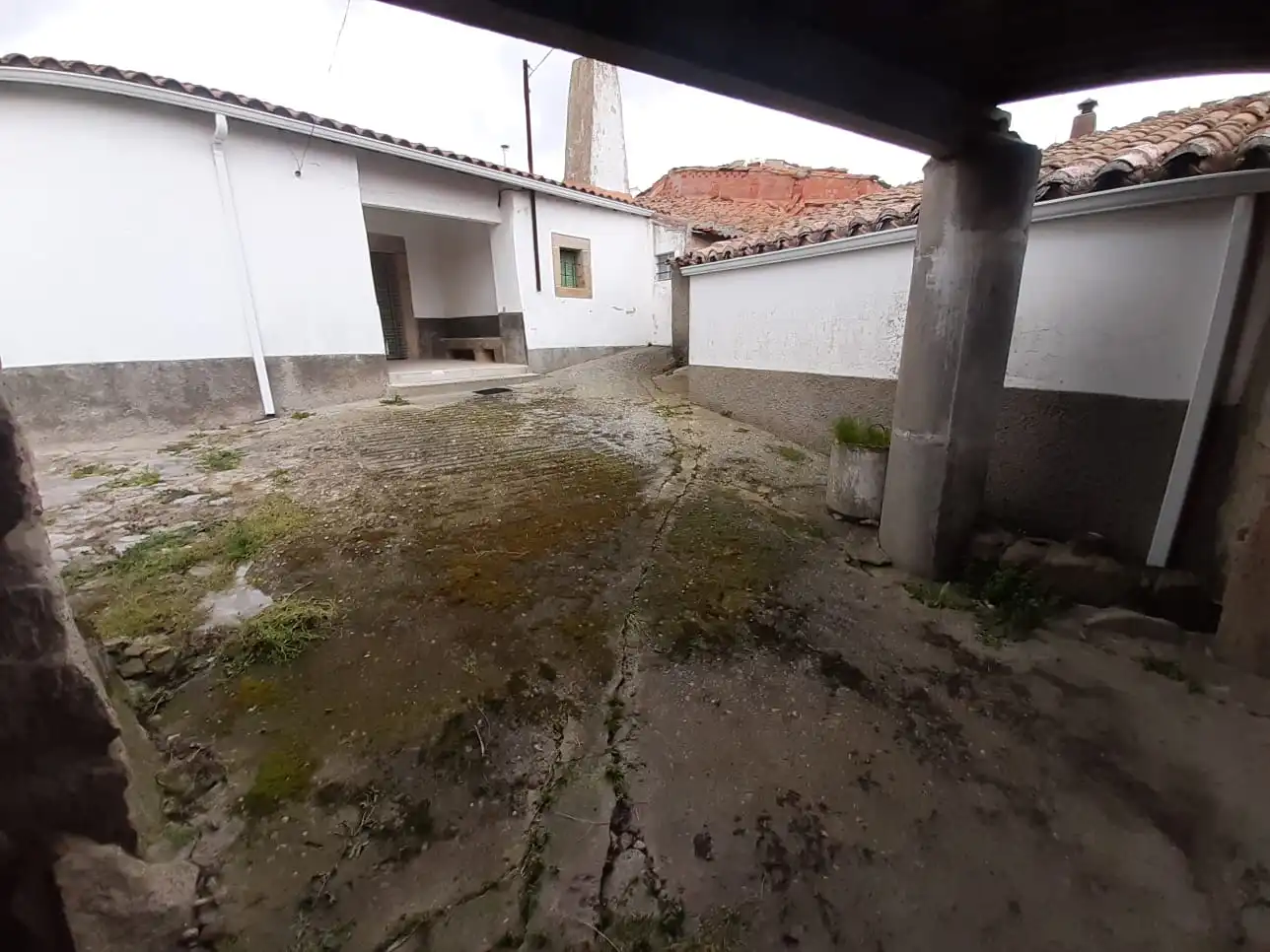Exterior view of Houses for sale in Almeida de Sayago