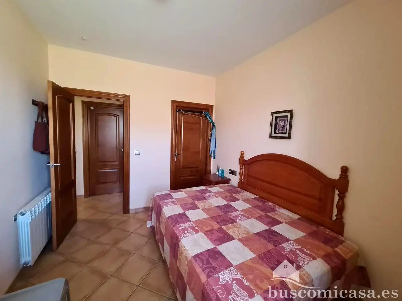 Dormitori de Casa o xalet en venda en Huelma amb Aire condicionat, Calefacció i Jardí privat